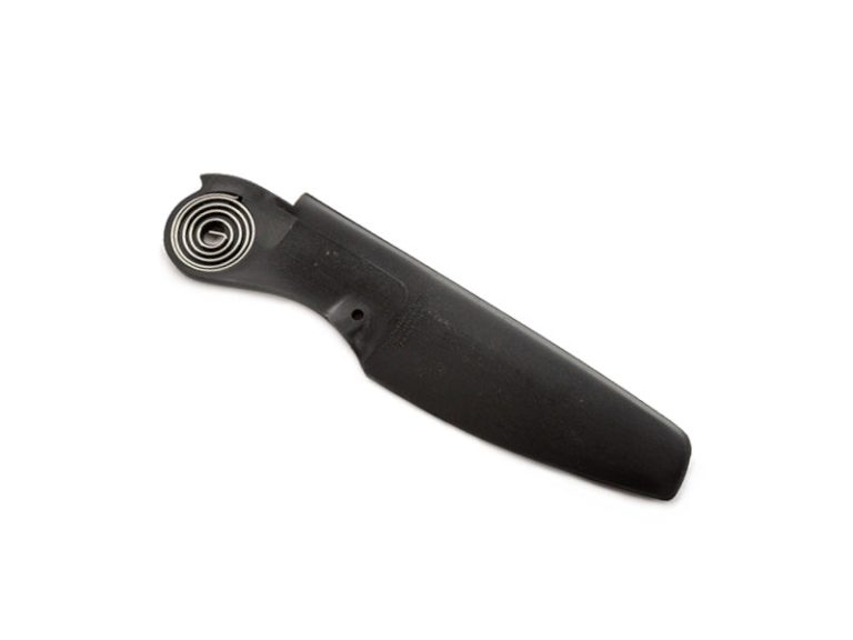 Comparing Folding And Fixed Blade Kayaking Knives