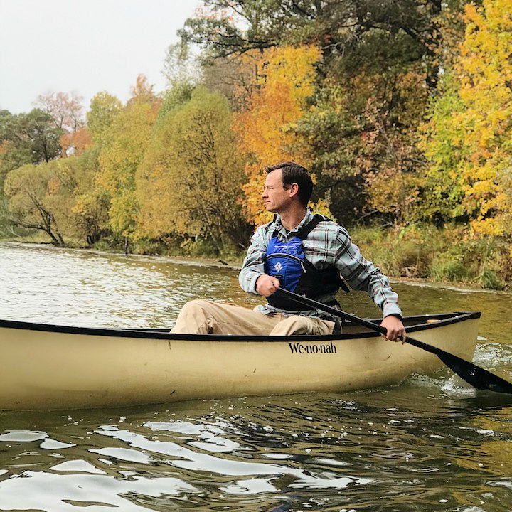 How to Choose the Right Kayaking Knife for Your Adventure?