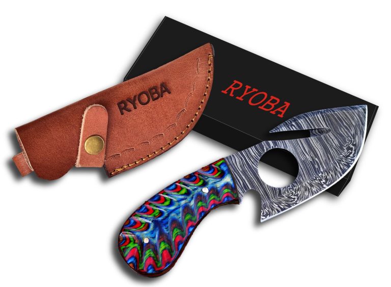 The Benefits of a Gut Hook on Your Hunting Knife