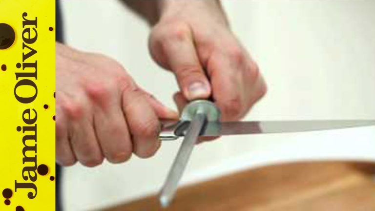 How to Use a Knife Sharpener
