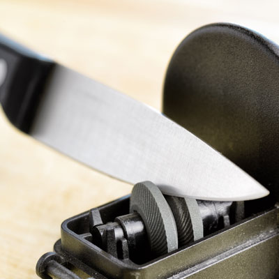 Kitchen Knife Sharpening Five Good Reasons Not to Sharpen Your Own