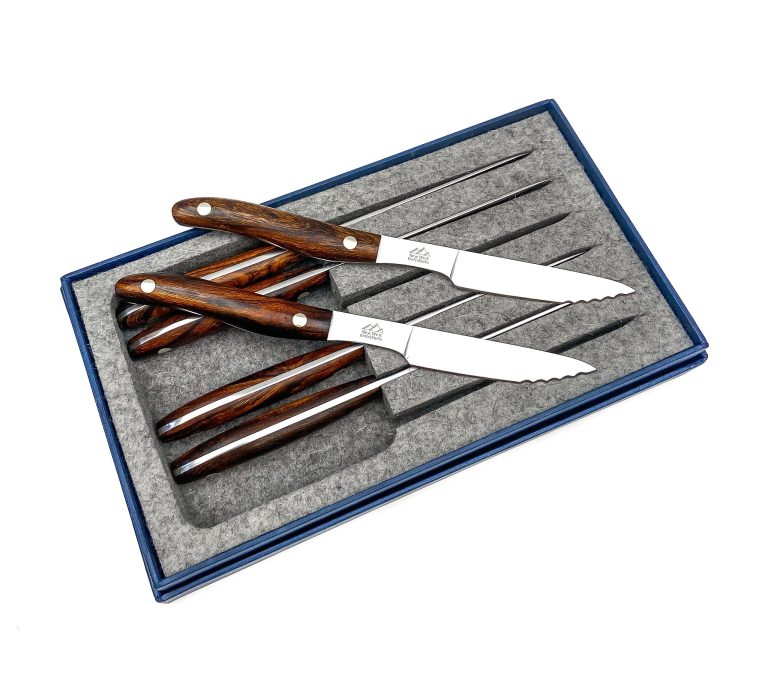 Knife Collecting 101: Building a Hunting Knife Collection