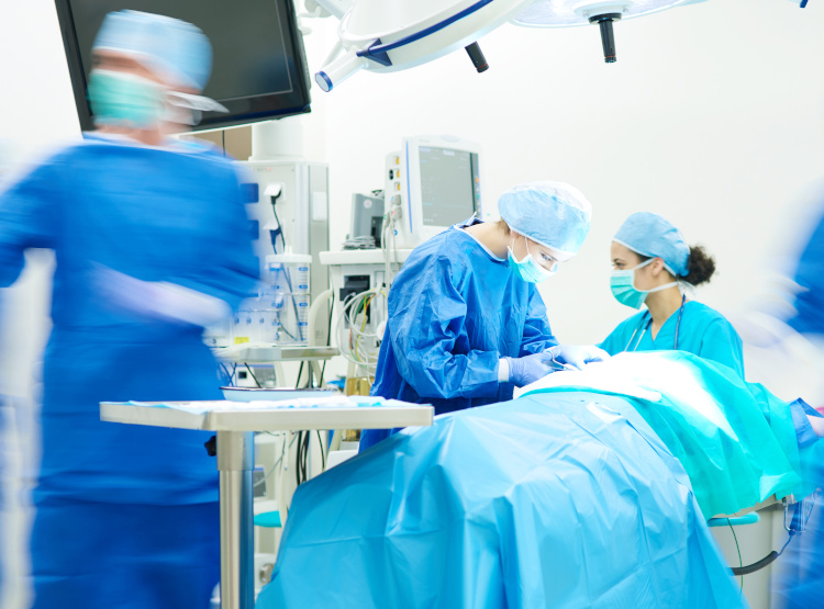 Safety Protocols When Handling Doctors Knives in Surgery