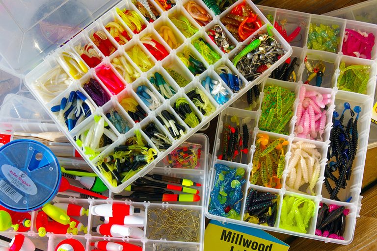 Selecting the Perfect Fishing Knife for Your Tackle Box
