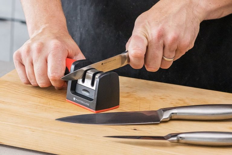 Ways to Maintain Your Kitchen Knife So It Lasts Ages